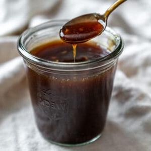 Einfache Vegane Teriyaki-Soße 11 completed Easy Vegan Teriyaki Sauce in jar