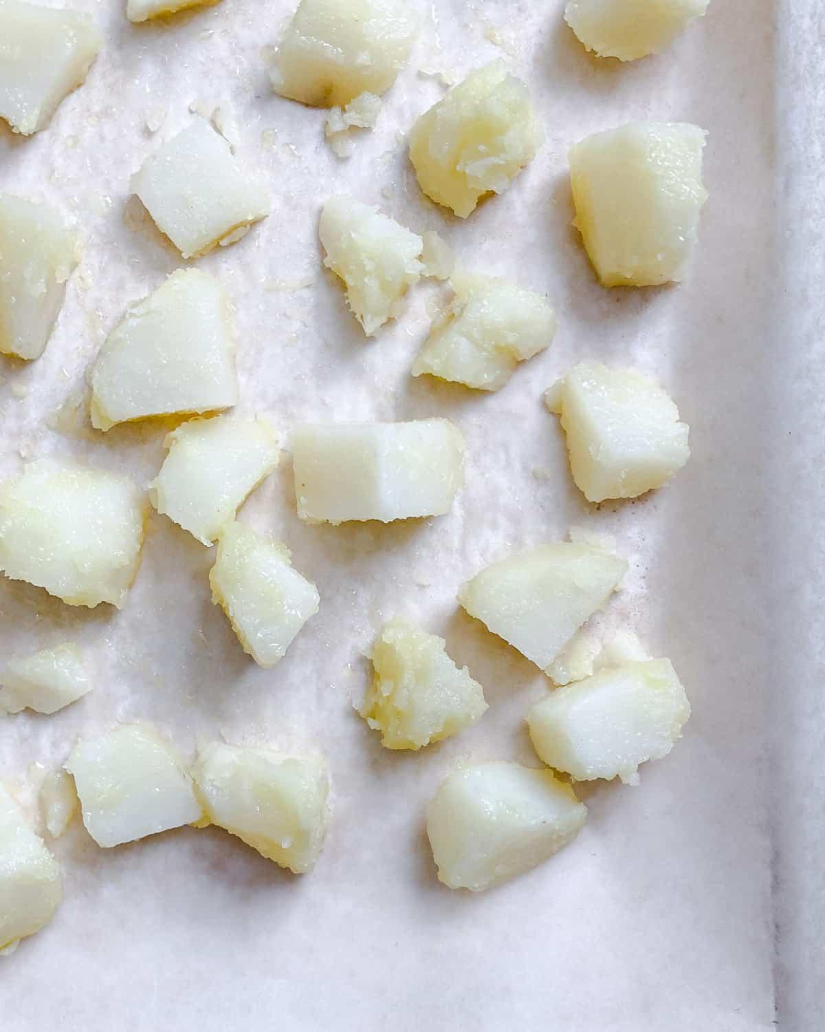 Prozessaufnahme: Kartoffeln auf Backblech