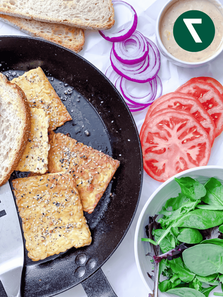 Tempeh-Sandwich 10 Zubereitungsschritt: Tempeh und Füllungen bereitlegen