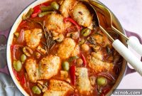 Simple Skillet Boneless Chicken Cacciatore