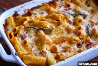 Creamy Pumpkin Rigatoni Bake