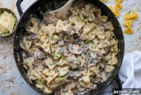 Dreamy Creamy Fontina Mushroom Pasta