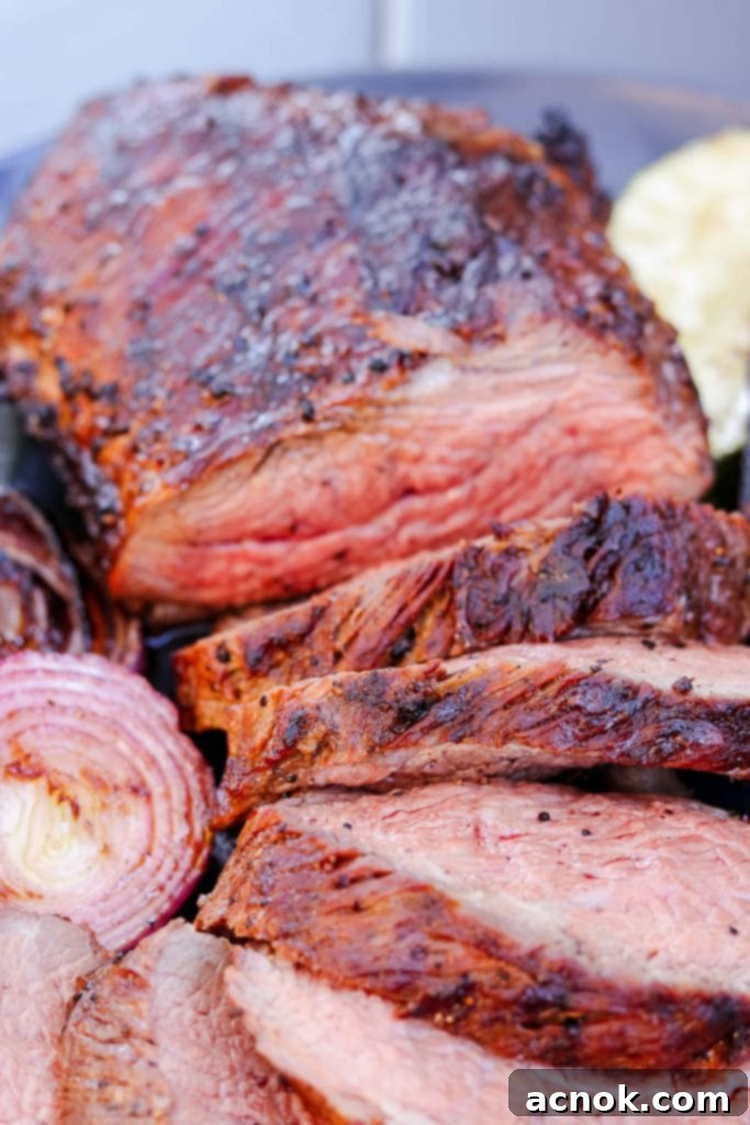 grilled tri tip sliced with grilled vegetables