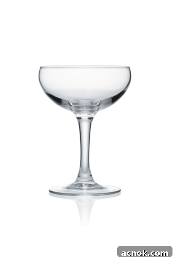 What is a coupe glass