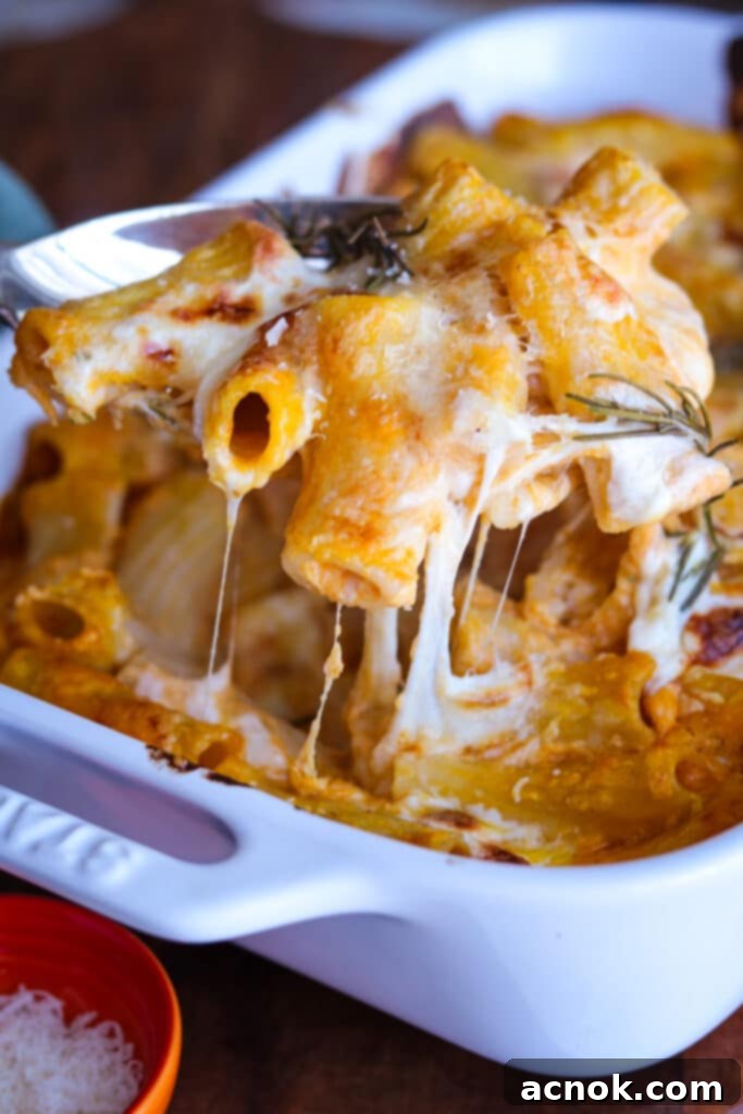 baked rigatoni with pumpkin cream sauce